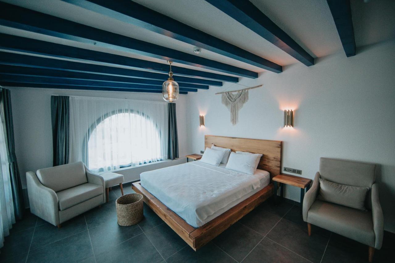 Bueyuekada Loc'Ada Hotel Prinseneilanden Buitenkant foto