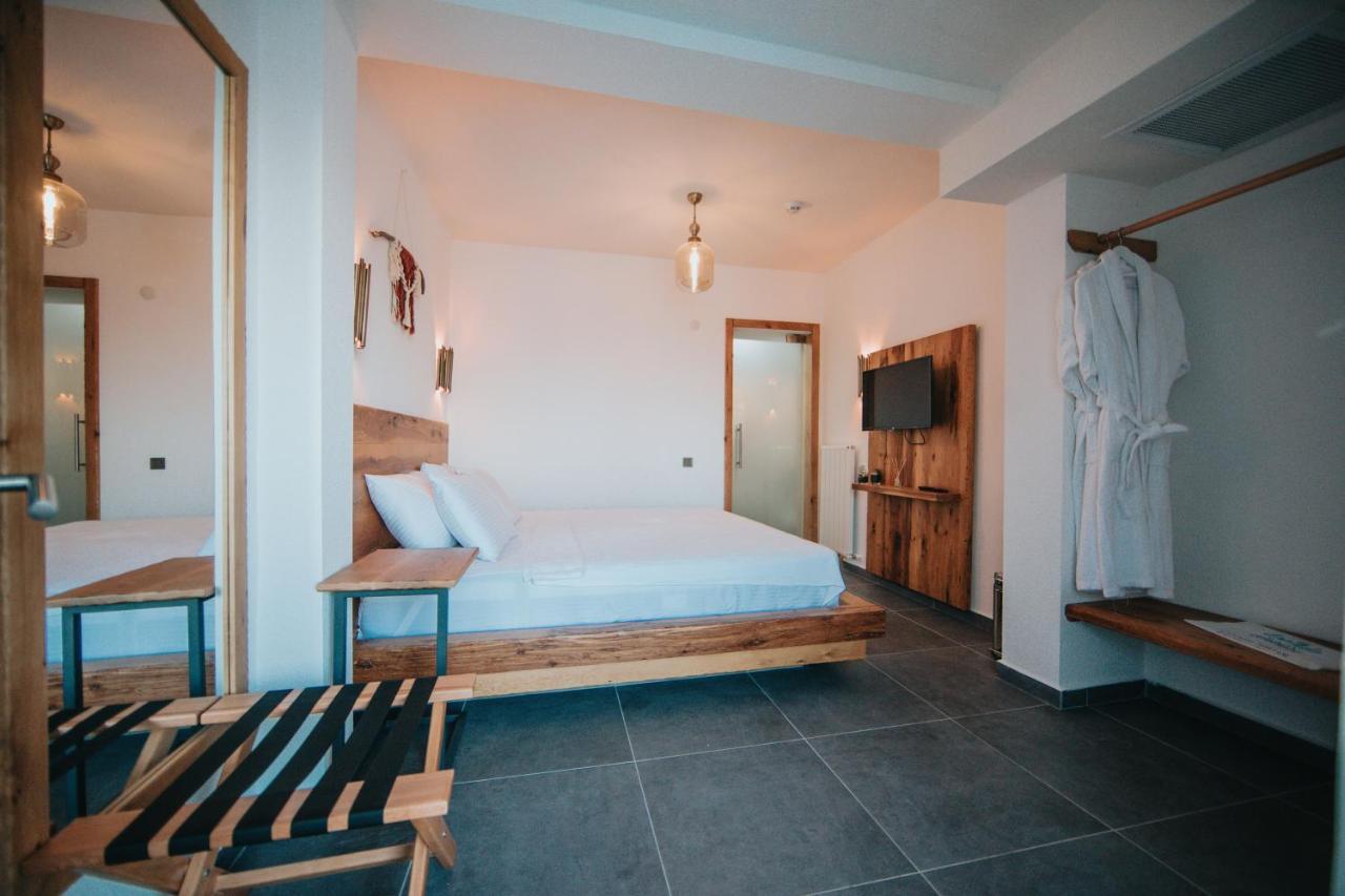 Bueyuekada Loc'Ada Hotel Prinseneilanden Buitenkant foto