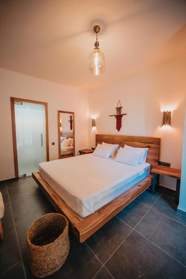 Bueyuekada Loc'Ada Hotel Prinseneilanden Buitenkant foto